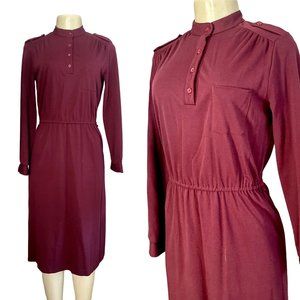 Vintage 1970s Jersey Dress with Epaulets in Plum color size S M retro long Sleev